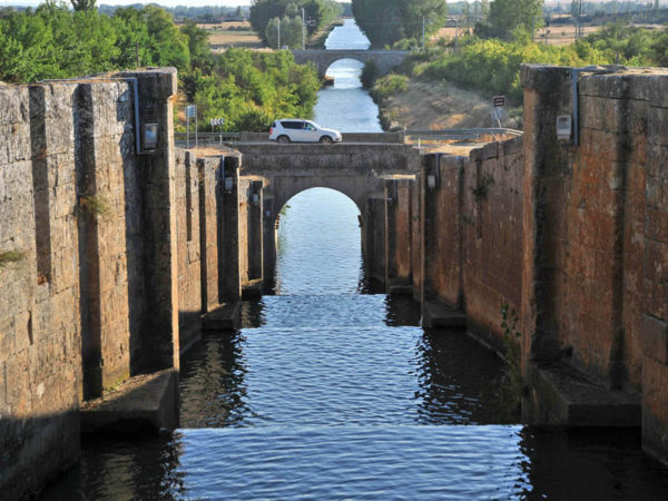 Ruta Trail. De Alar del Rey a Calahorra de Rivas. Por el Canal de Castilla