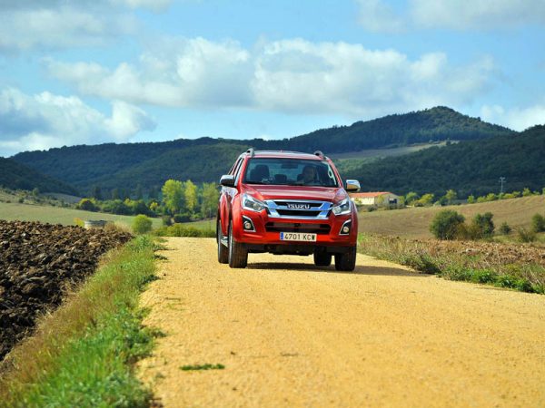 España Off Road en Isuzu D-Max. Por la provincia de Álava. Los Montes de Vitoria